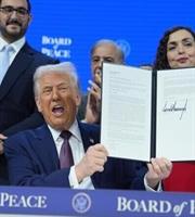 Το Συμβούλιο Ειρήνης παρουσίασε ο Τραμπ: «Θα συνεργάζεται με τον ΟΗΕ»